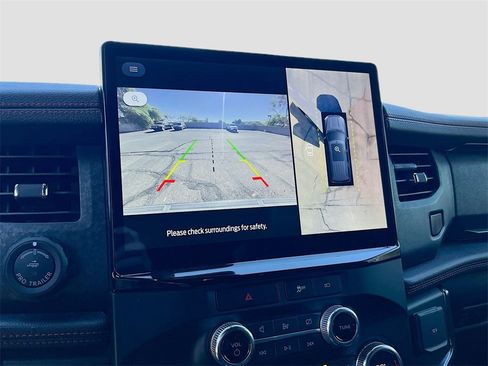 Used 2023 Ford Expedition Limited image 14