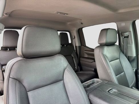Used 2022 Chevrolet Silverado 1500 RST AWD/4WD image 25