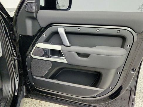 Used 2023 Land Rover Defender 110 X-Dynamic SE AWD/4WD image 26