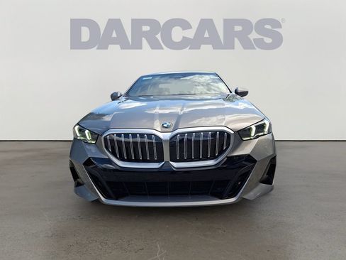 Used 2026 BMW 530i xDrive w/ M Sport Package AWD/4WD image 2