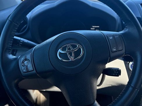 Used 2013 Toyota RAV4 EV image 15