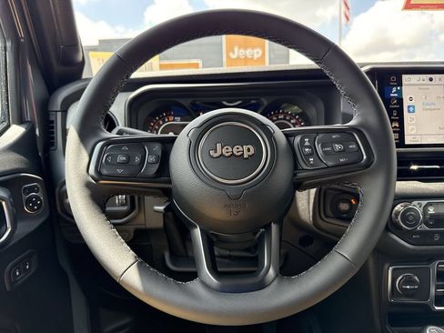 New 2026 Jeep Gladiator Sport AWD/4WD image 23