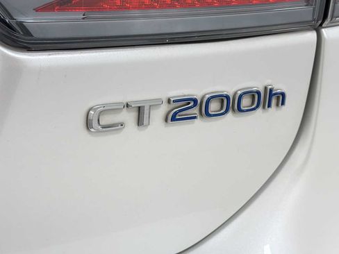 Used 2015 Lexus CT 200h FWD image 27