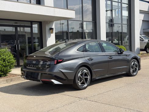 New 2026 Hyundai Sonata SEL AWD/4WD image 4