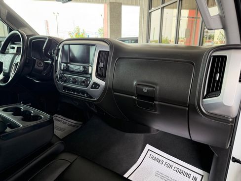 Used 2019 GMC Sierra 2500 SLT w/ Duramax Plus Package AWD/4WD image 38