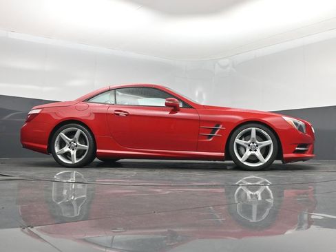 Used 2013 Mercedes-Benz SL 550 image 37