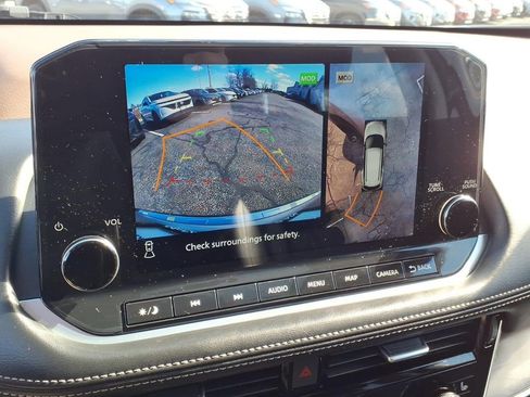 Certified 2023 Nissan Rogue Platinum w/ Platinum Premium Package image 24