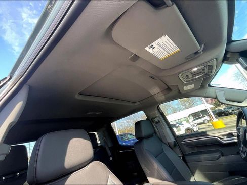 Used 2025 Chevrolet Silverado 1500 LTZ w/ LTZ Premium Package image 28