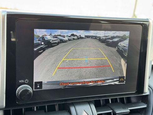 Used 2024 Toyota RAV4 XLE FWD image 4