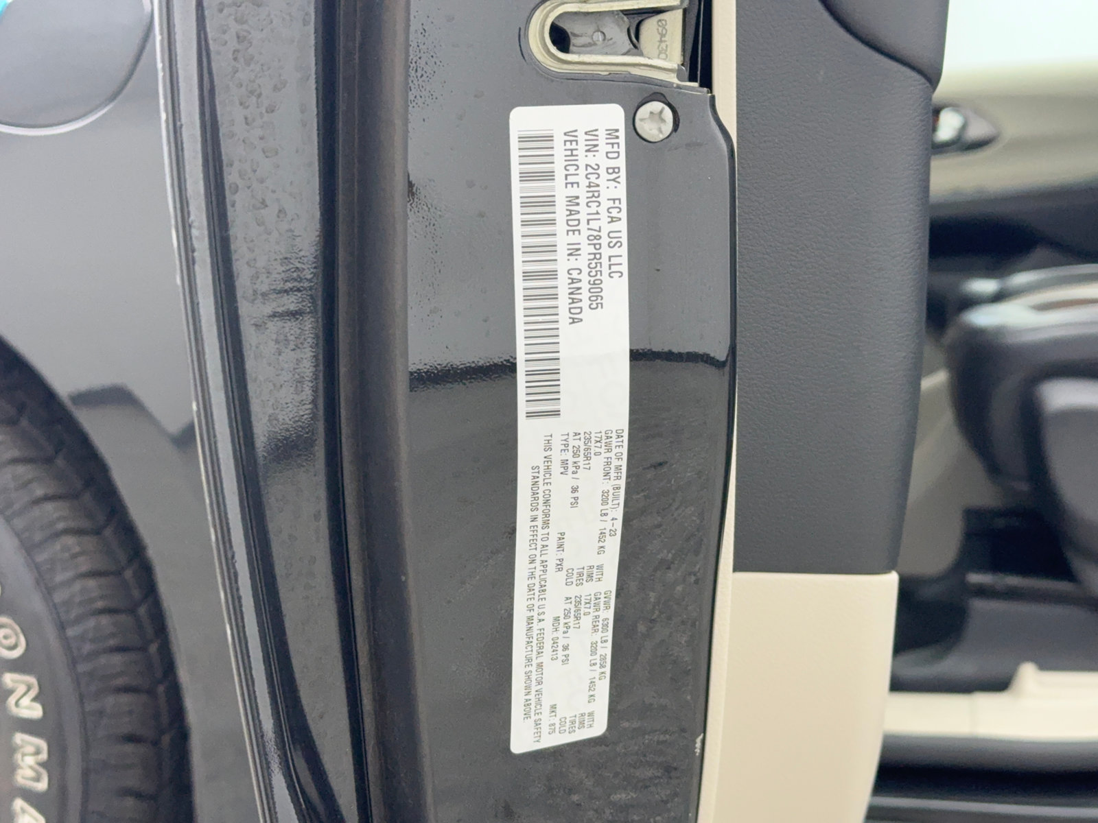 Used 2023 Chrysler Pacifica Touring-L FWD image 53