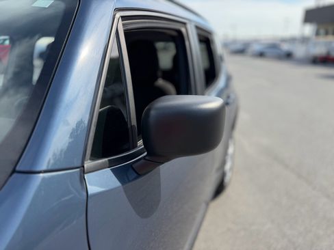 Used 2022 Jeep Renegade Latitude AWD/4WD image 16