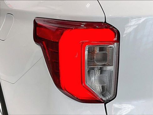 Used 2023 Ford Explorer XLT w/ Equipment Group 202A image 24