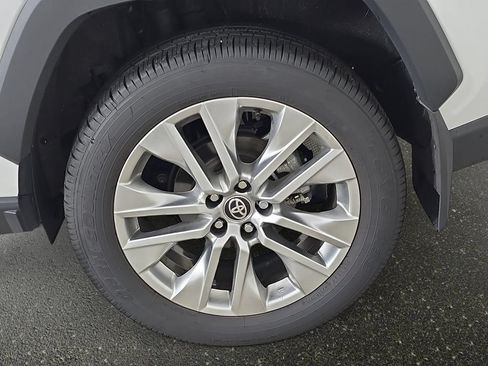 Used 2025 Toyota RAV4 Limited w/ Advanced Technology Package AWD/4WD image 38