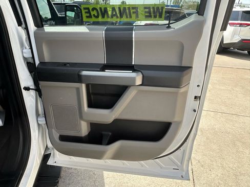 Used 2017 Ford F150 XLT w/ Equipment Group 301A Mid AWD/4WD image 15