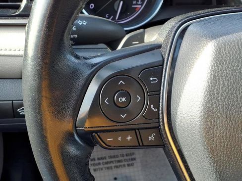 Used 2019 Toyota Camry L image 22