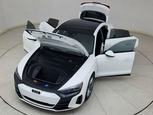 Used 2024 Audi e-tron GT Prestige w/ Prestige Package image 81