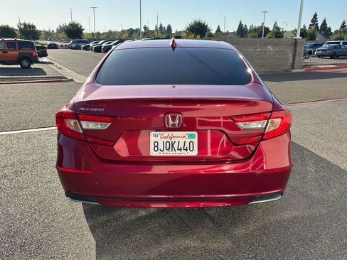 Used 2018 Honda Accord LX image 6
