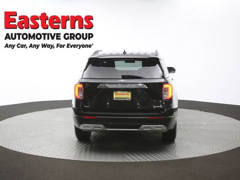 Used 2023 Ford Explorer XLT w/ Equipment Group 202A AWD/4WD image 36