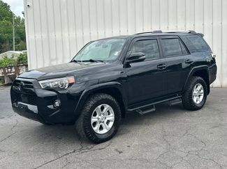 Used 2023 Toyota 4Runner SR5 Premium w/ Moonroof Package AWD/4WD video 2