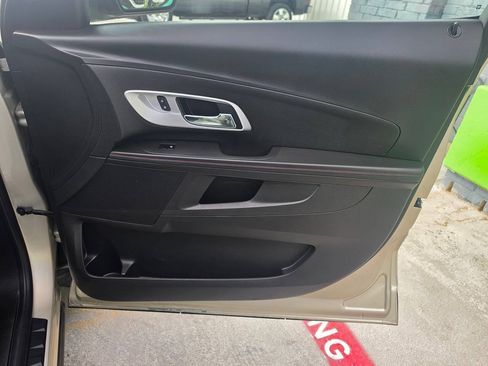 Used 2013 Chevrolet Equinox LT AWD/4WD image 23