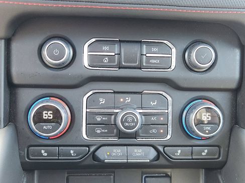 Used 2024 Chevrolet Tahoe RST w/ Luxury Package AWD/4WD image 27