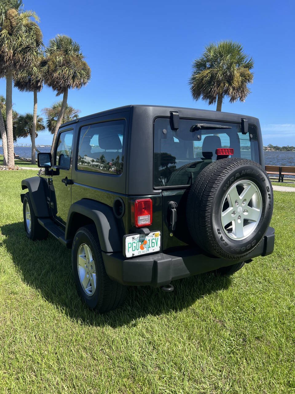 Used 2012 Jeep Wrangler Sport AWD/4WD image 3