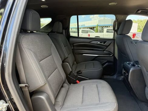 Used 2024 Chevrolet Traverse LT FWD image 31