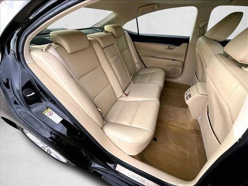 Used 2013 Lexus ES 350 w/ Premium Pkg FWD image 26