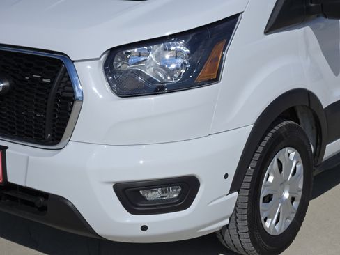 Used 2025 Ford Transit 350 XLT image 9