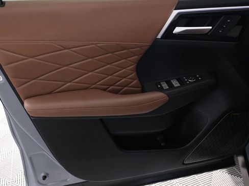 Used 2025 Mitsubishi Outlander SEL FWD image 18