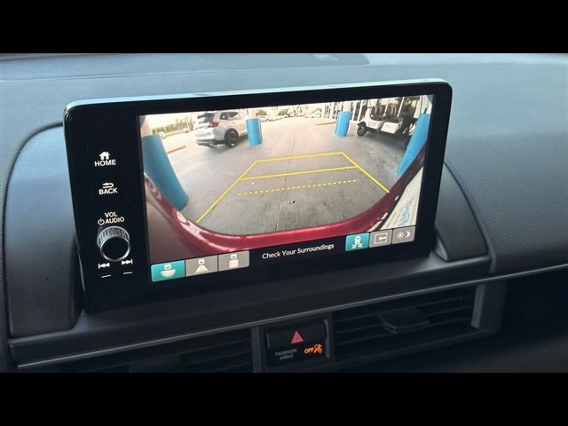 Certified 2025 Honda Pilot Touring image 30