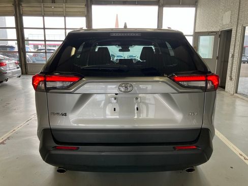 Used 2025 Toyota RAV4 XLE FWD image 5
