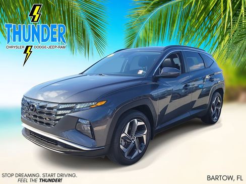 Used 2022 Hyundai Tucson SEL w/ Convenience + Premium Package image 2