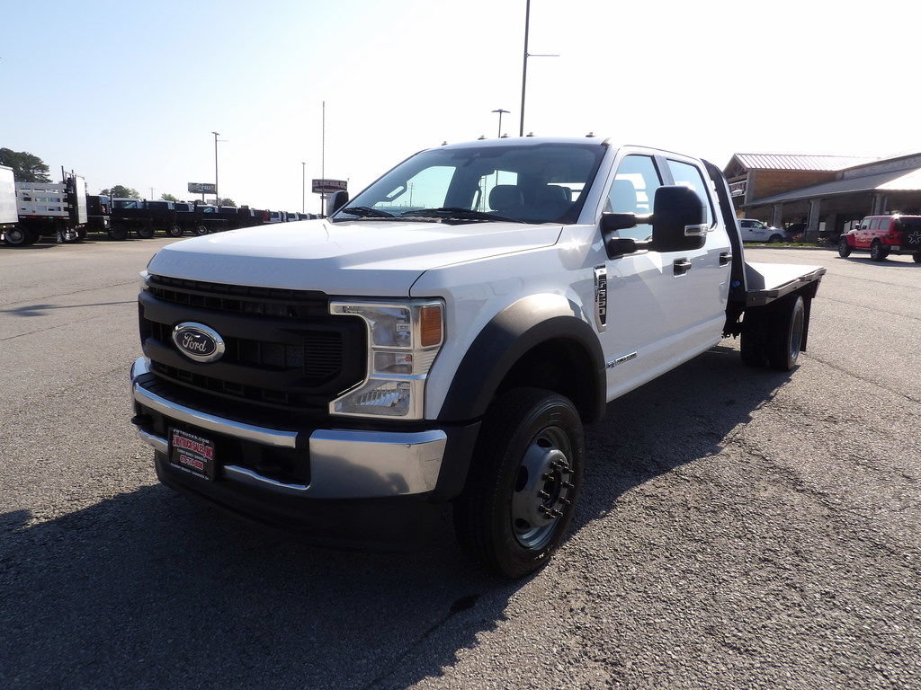 Used 2022 Ford F550 2WD Crew Cab Super Duty w/ Power Equipment Group image 60
