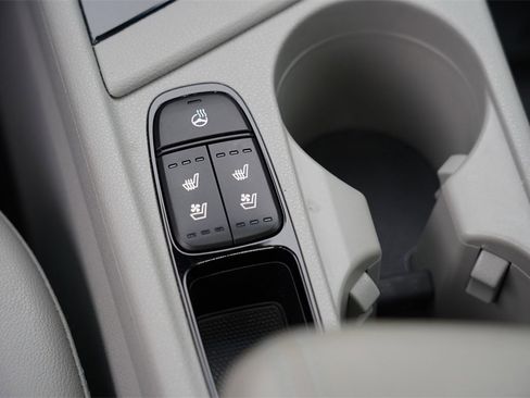 Used 2019 Kia Niro EX Premium w/ Sunroof Package image 25