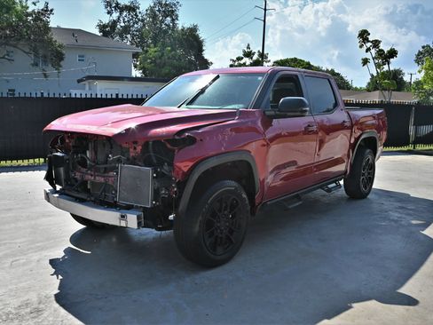 Used 2025 Toyota Tundra SR5 w/ SR5 Premium Package AWD/4WD image 2
