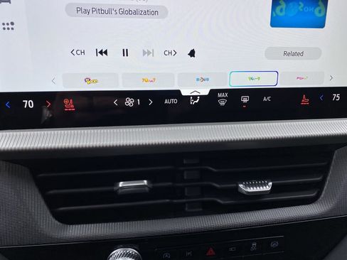 New 2026 Ford Explorer ST-Line w/ ST-Line Street Pack image 27