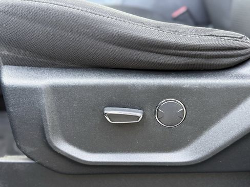 Used 2017 Ford F150 XLT w/ Equipment Group 301A Mid image 9