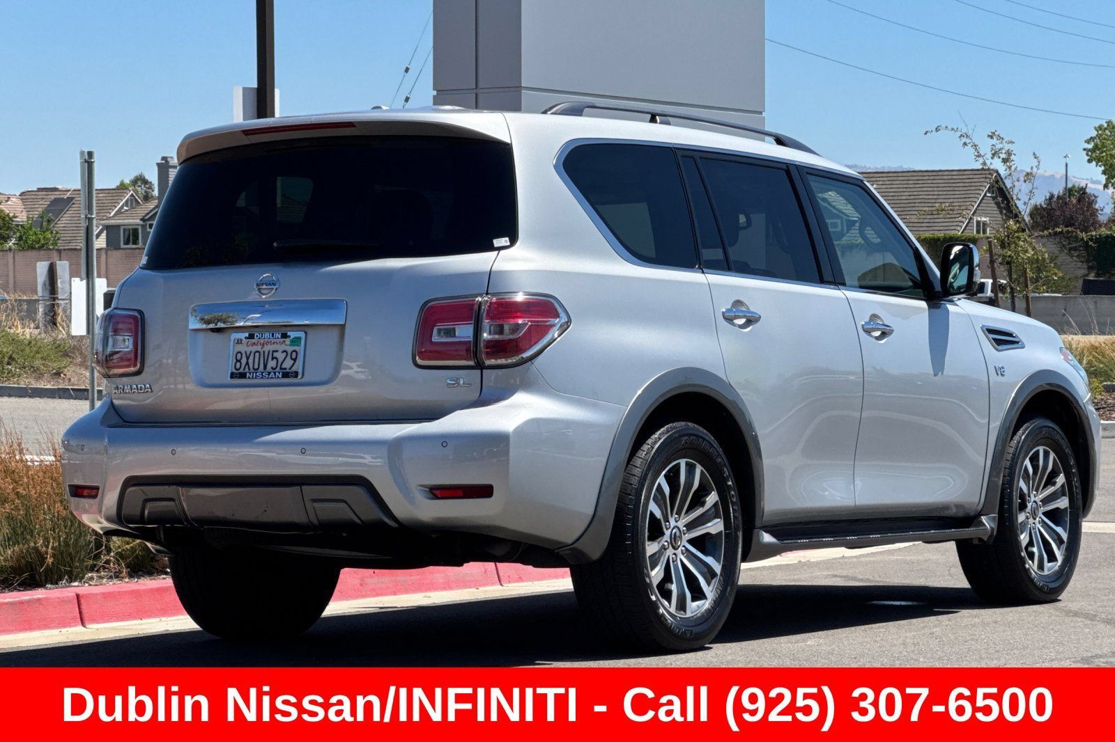 Used 2019 Nissan Armada SL w/ Premium Package RWD image 4