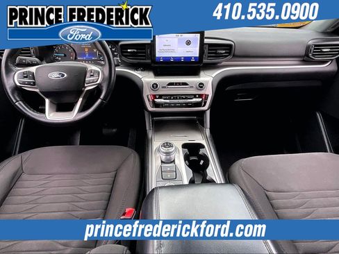 Used 2021 Ford Explorer XLT image 14