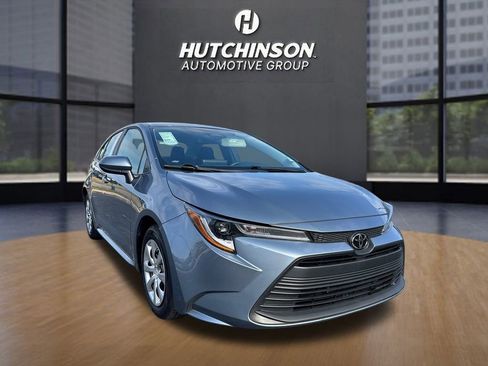 Used 2025 Toyota Corolla LE image 1