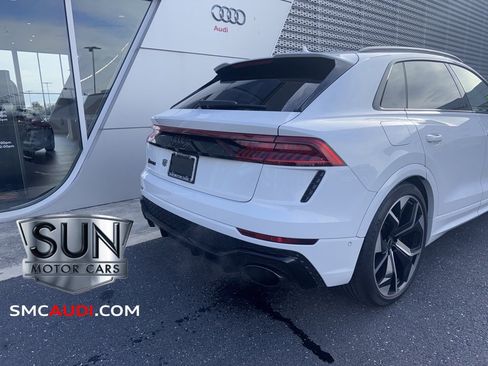 Certified 2024 Audi RS Q8 w/ Black Optic Package image 9