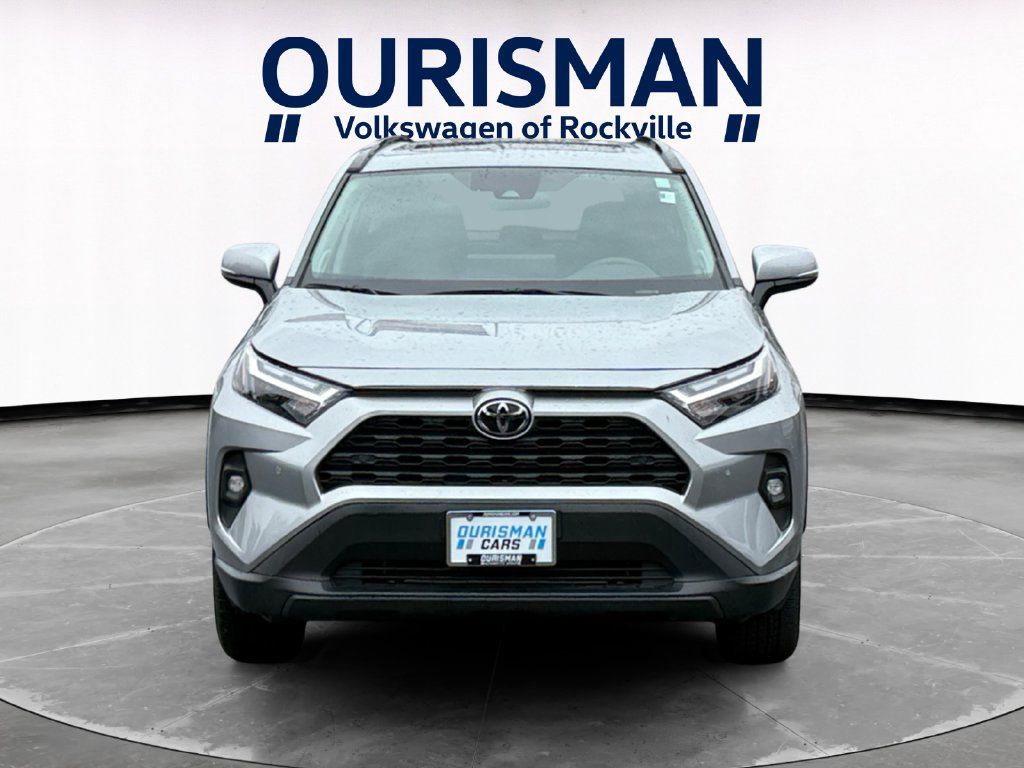 Used 2025 Toyota RAV4 XLE Premium AWD/4WD image 8
