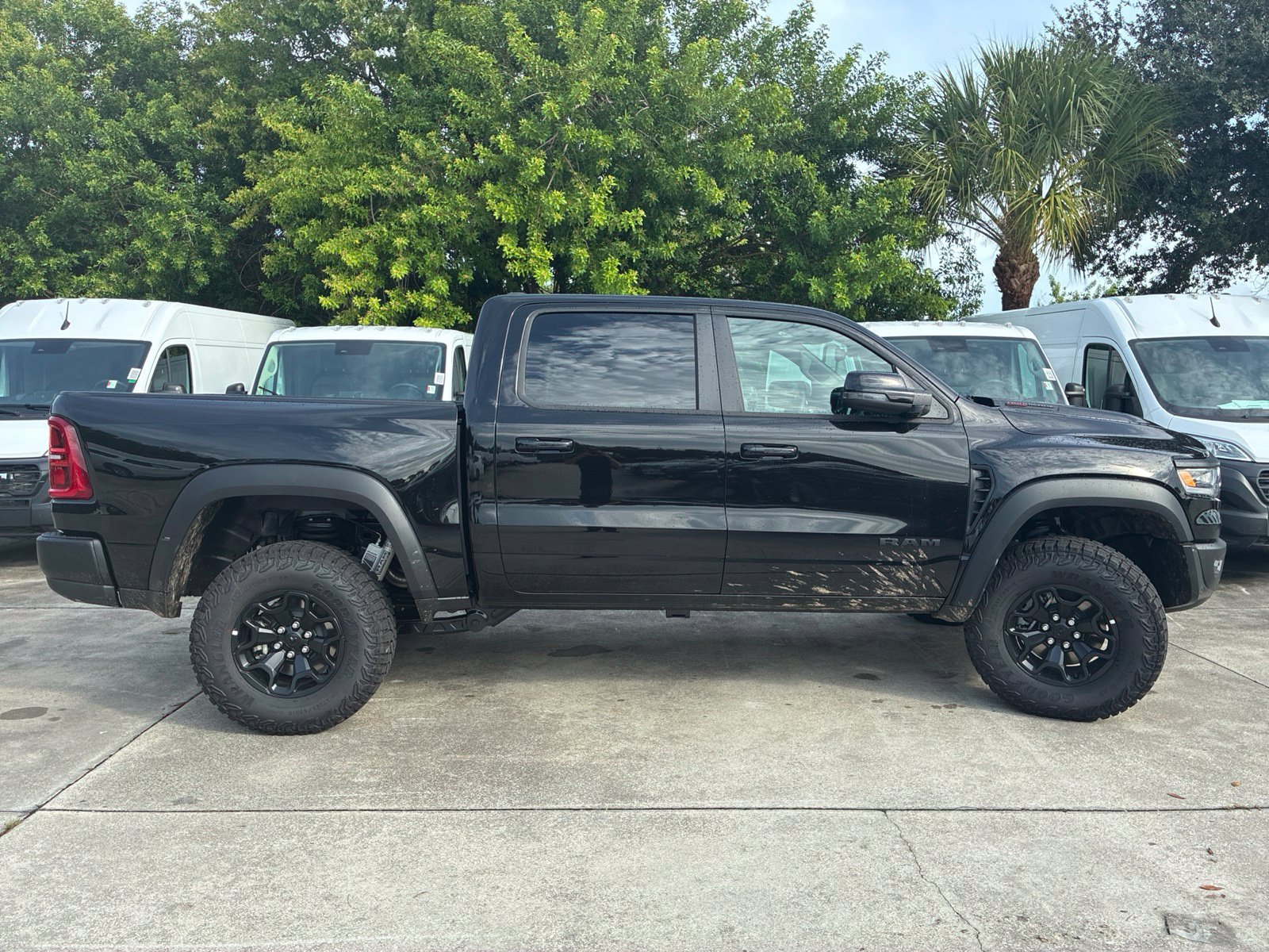 New 2026 RAM 1500 RHO w/ RHO Level 1 Equipment Group AWD/4WD image 6