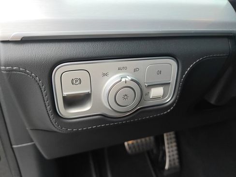 Used 2025 Mercedes-Benz GLS 63 AMG 4MATIC image 6