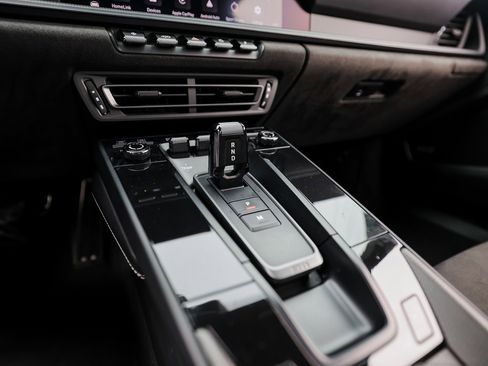 Certified 2022 Porsche 911 Carrera GTS image 20