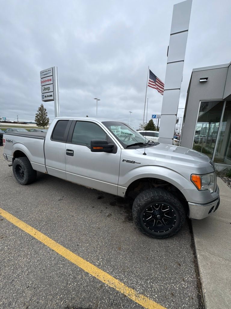 Used 2012 Ford F150 XLT w/ XLT Chrome Pkg AWD/4WD image 3