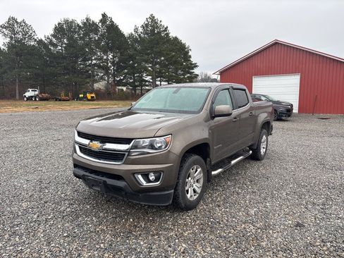 Used 2016 Chevrolet Colorado LT w/ LT Convenience Package image 2