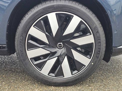 New 2026 Volvo EX90 Ultra image 9