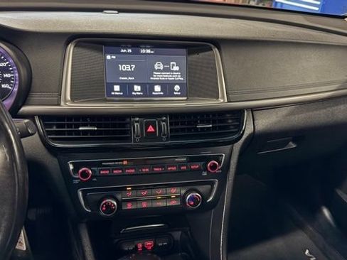 Used 2018 Kia Optima S FWD image 29